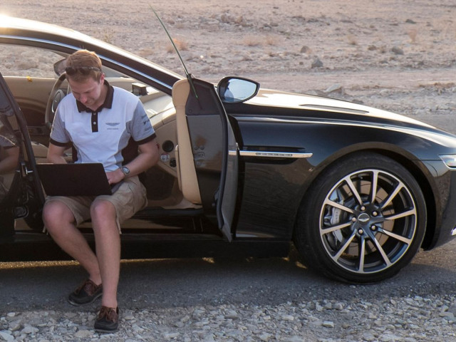 Aston Martin Lagonda фото