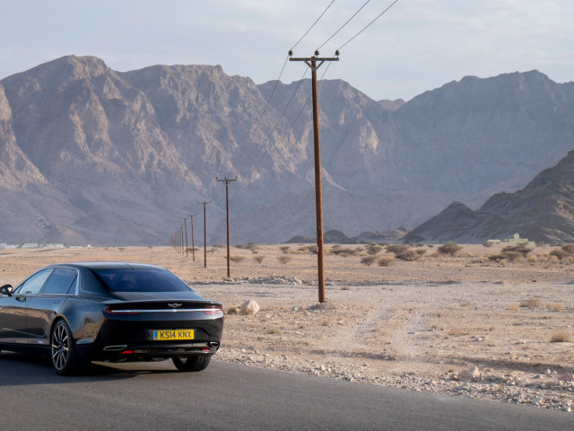 Aston Martin Lagonda фото