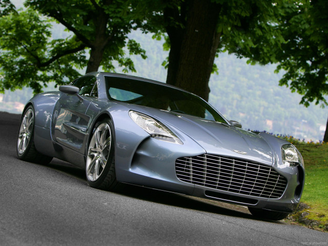 Aston Martin One-77 фото