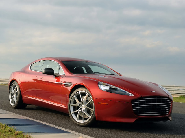 Aston Martin Rapide фото