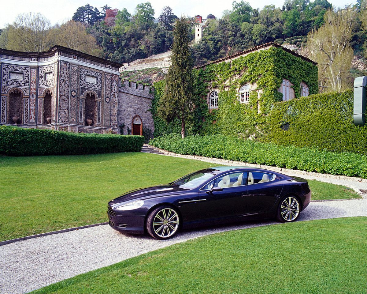 Aston Martin Rapide фото 40159