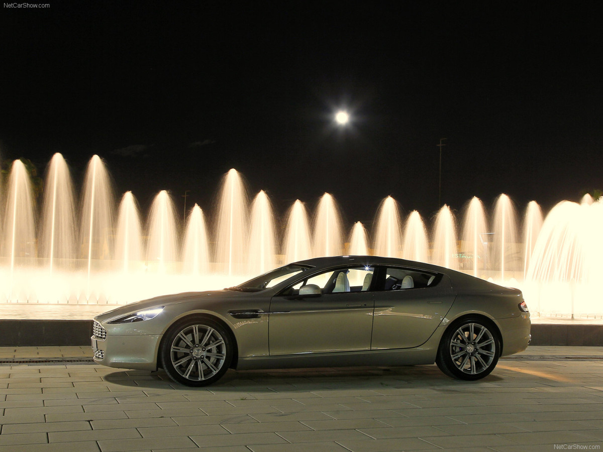 Aston Martin Rapide фото 74647