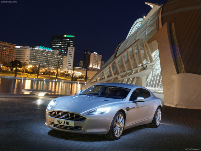 Aston Martin Rapide фото