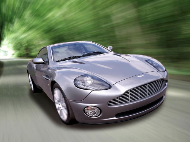 Aston Martin V12 Vanquish фото