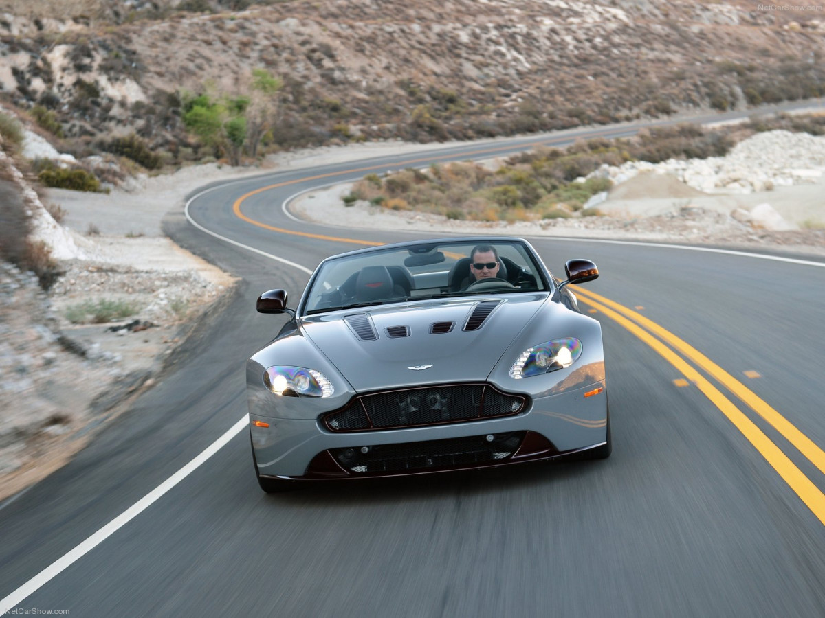 Aston Martin V12 Vantage S Roadster фото 136930