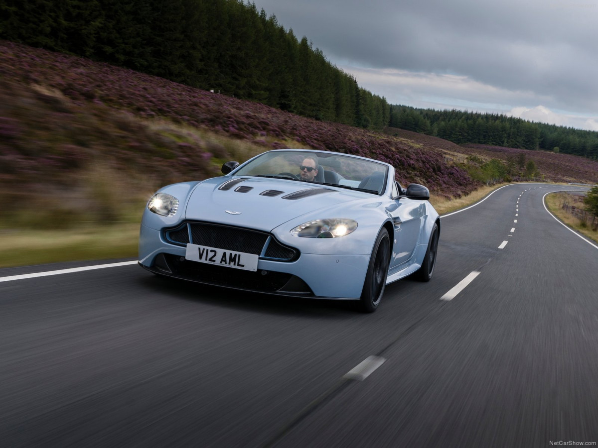 Aston Martin V12 Vantage S Roadster фото 136962