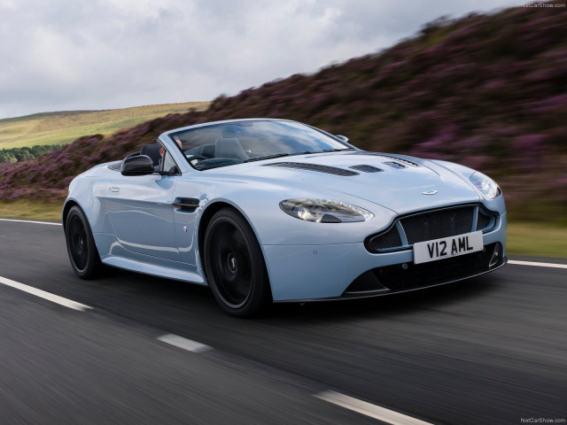 Aston Martin V12 Vantage S Roadster фото