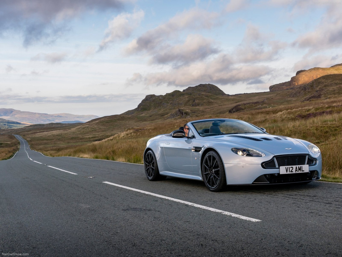 Aston Martin V12 Vantage S Roadster фото 136968