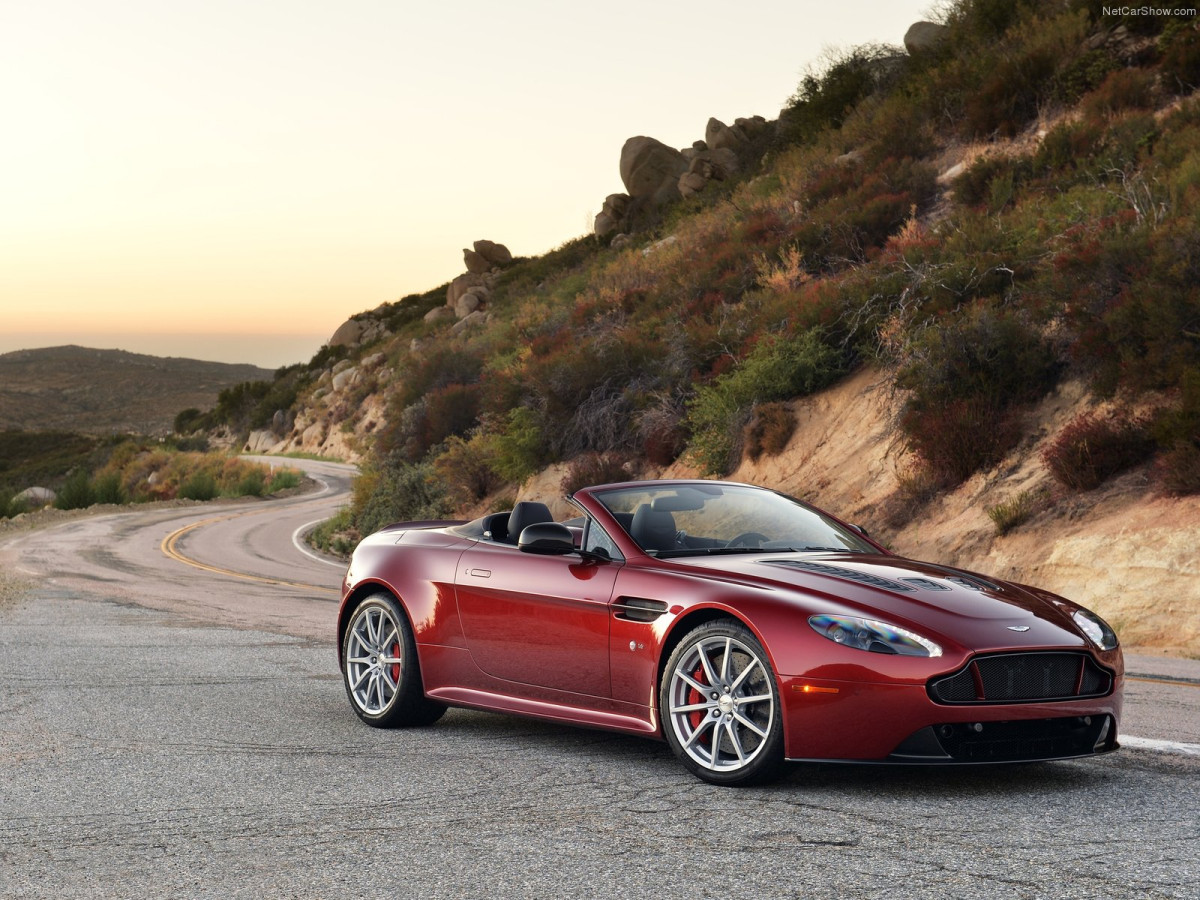 Aston Martin V12 Vantage S Roadster фото 136984