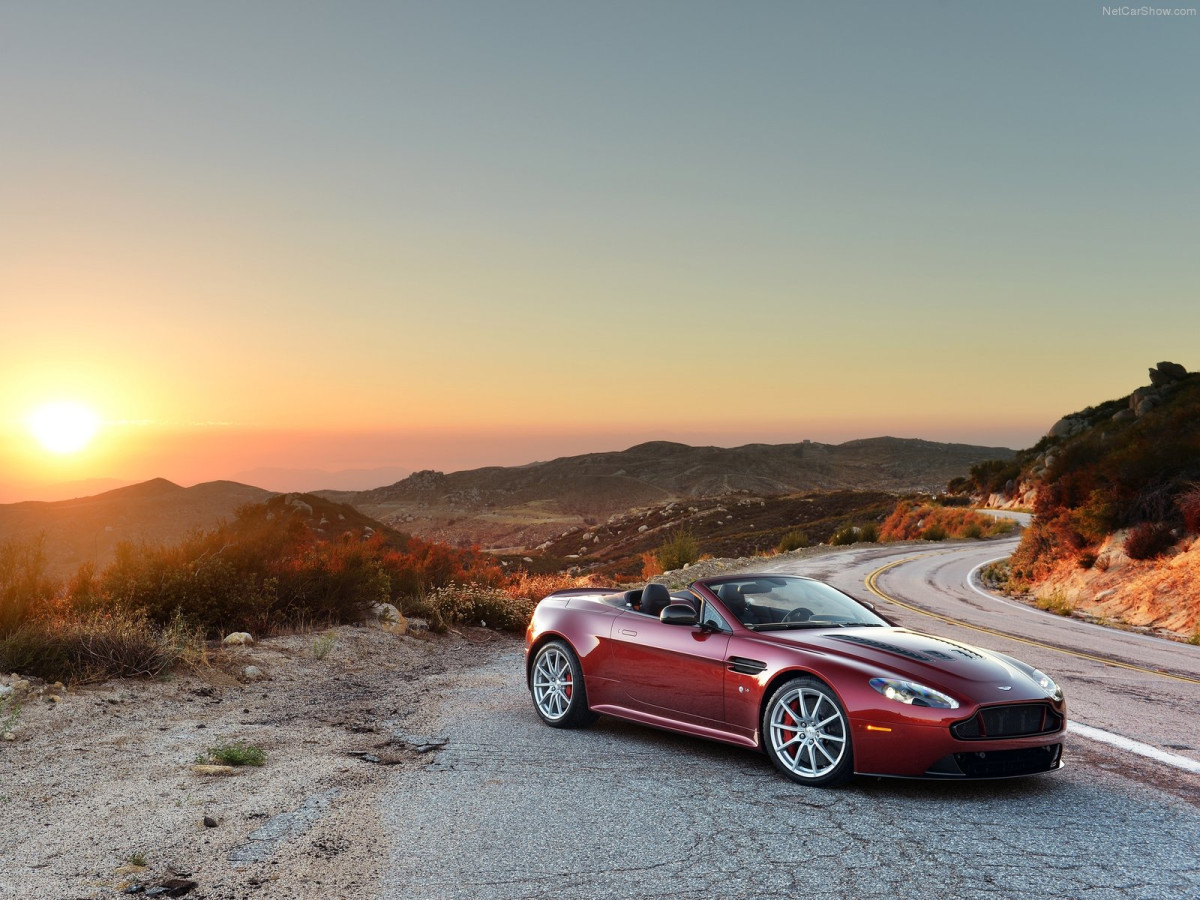 Aston Martin V12 Vantage S Roadster фото 136985