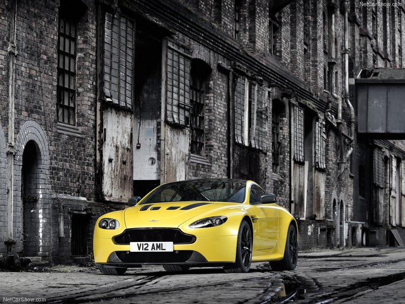 Aston Martin V12 Vantage фото 104821