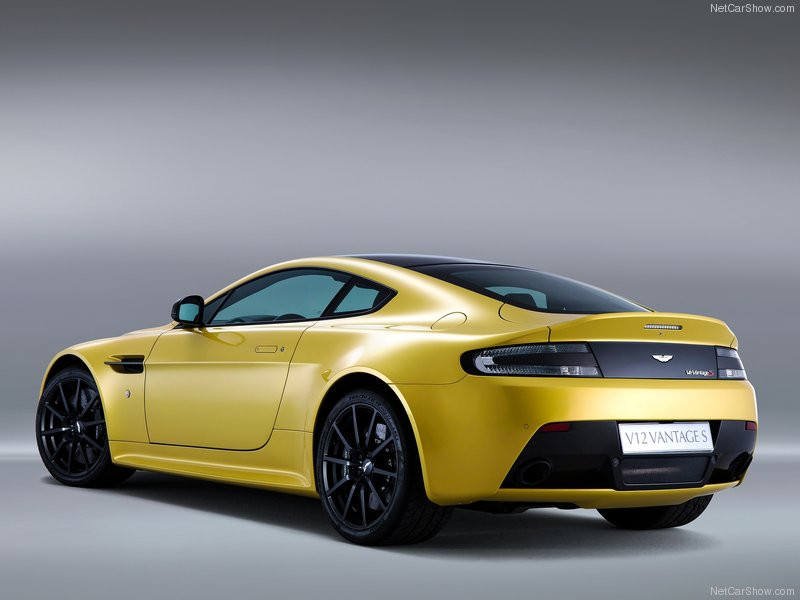 Aston Martin V12 Vantage фото 104825