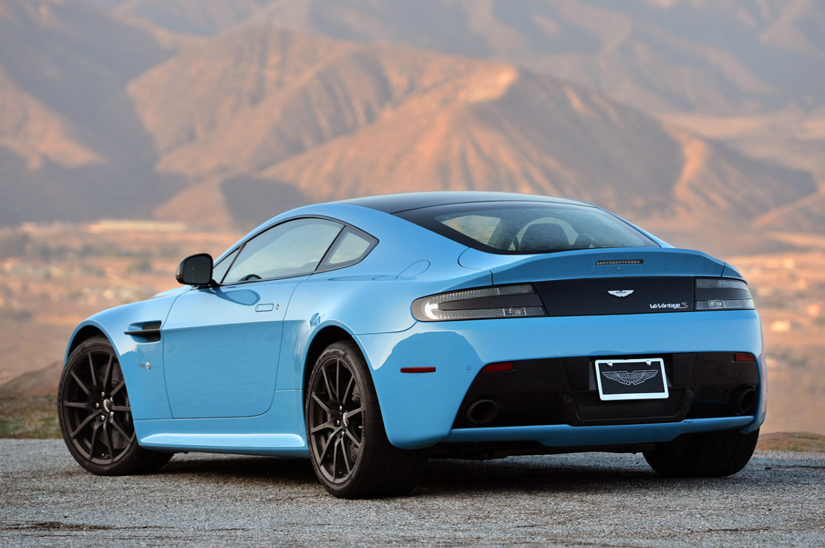 Aston Martin V12 Vantage фото 107491