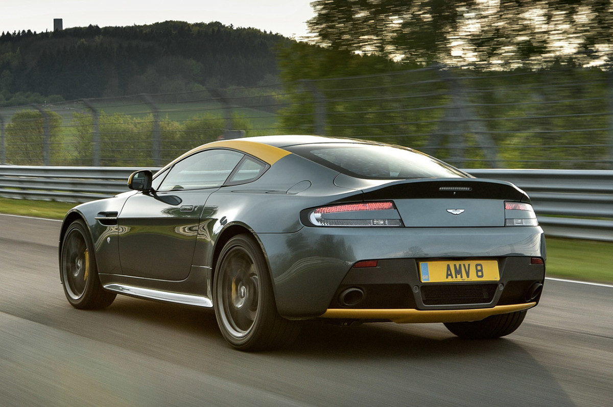 Aston Martin V8 Vantage GT фото 128772