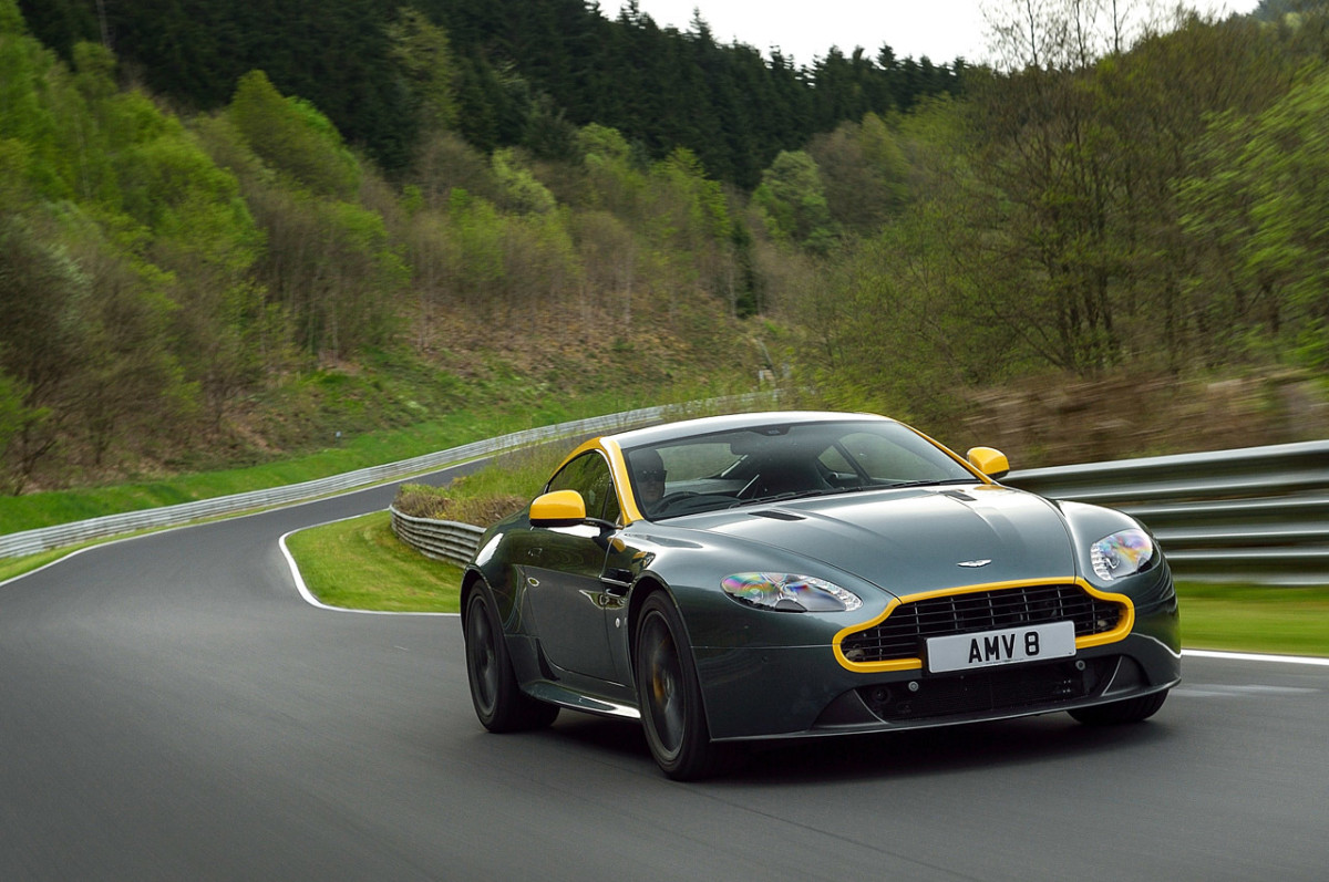 Aston Martin V8 Vantage GT фото 128774