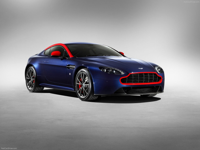 Aston Martin V8 Vantage N430 фото