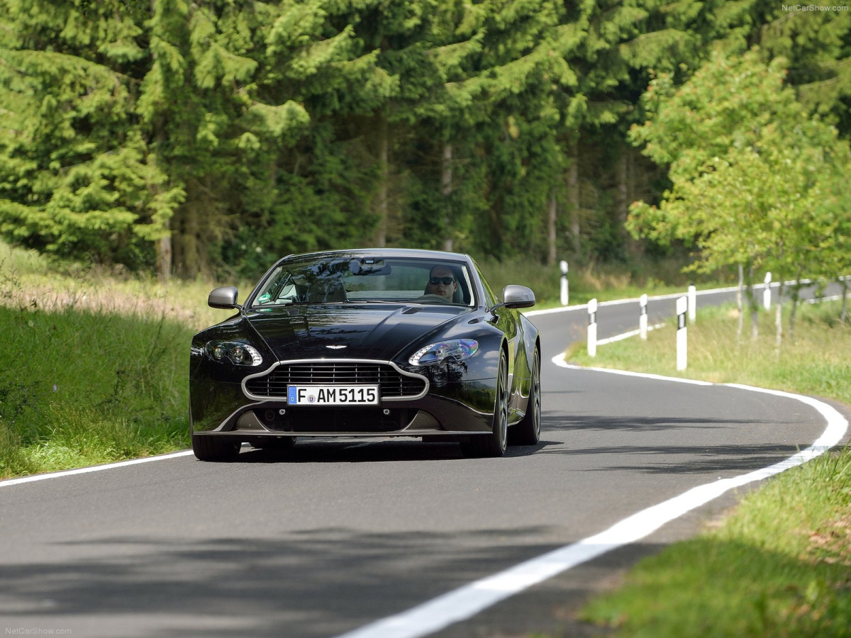 Aston Martin V8 Vantage N430 фото 130045