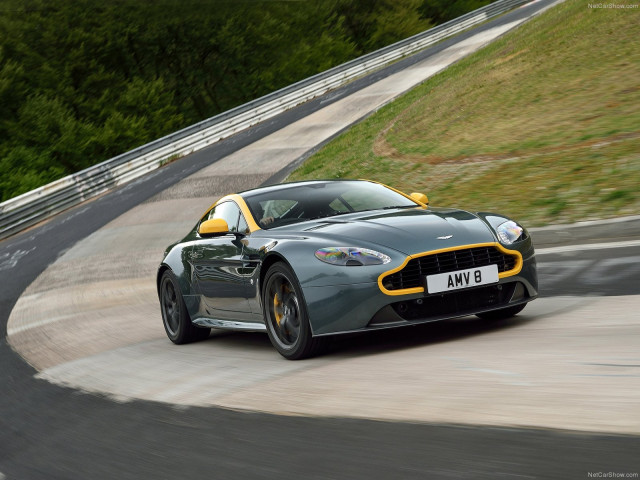 Aston Martin V8 Vantage N430 фото