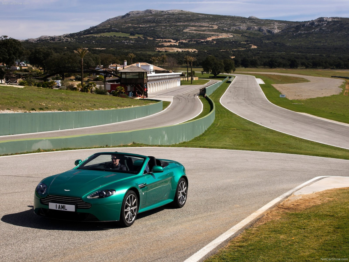 Aston Martin V8 Vantage S Roadster фото 82019