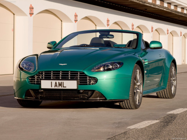 Aston Martin V8 Vantage S Roadster фото