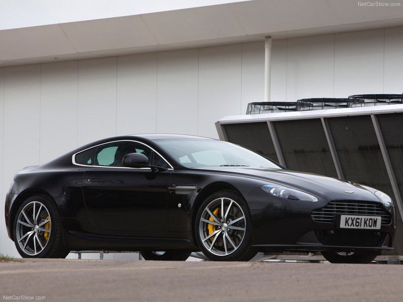 Aston Martin V8 Vantage фото 101598