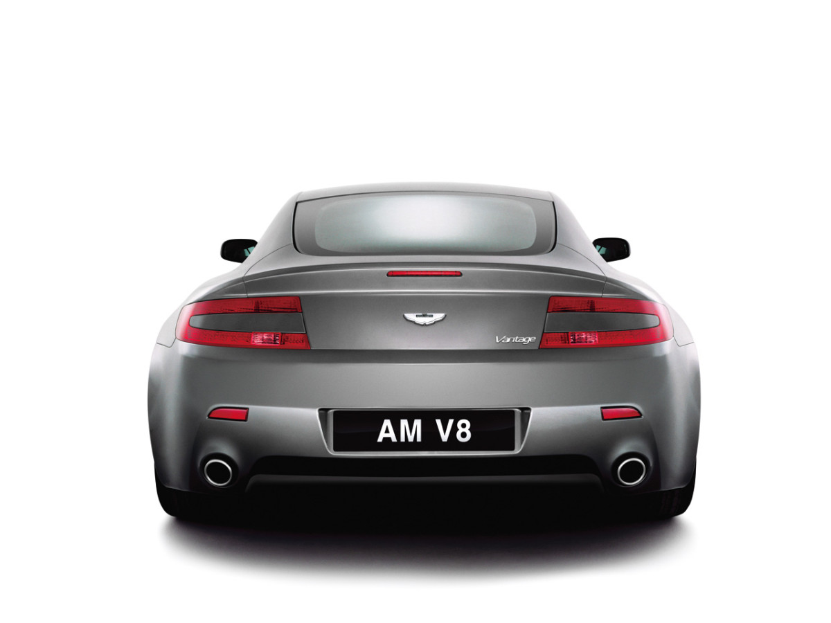 Aston Martin V8 Vantage фото 27067