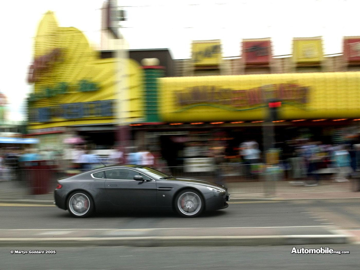 Aston Martin V8 Vantage фото 28266