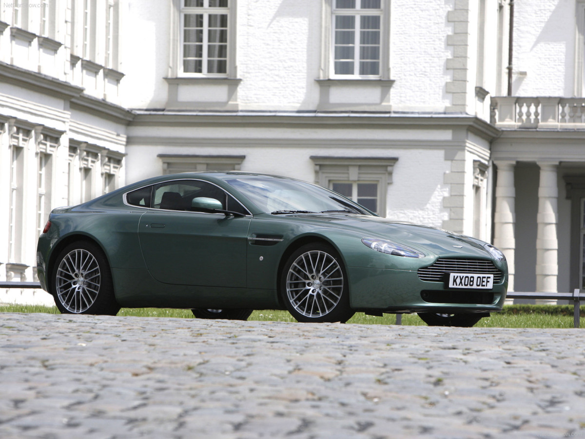 Aston Martin V8 Vantage фото 57288