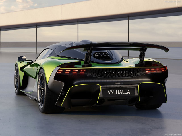 Aston Martin Valhalla фото