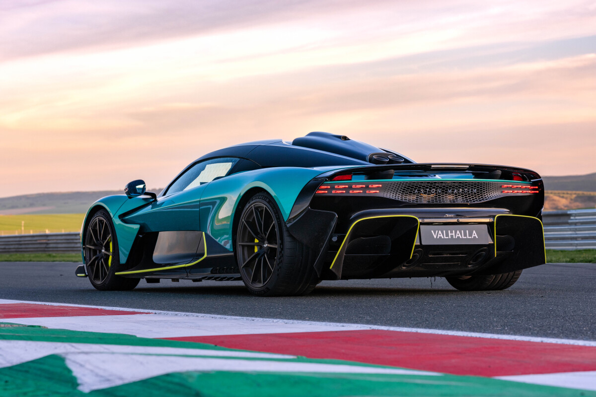 Aston Martin Valhalla фото 214180