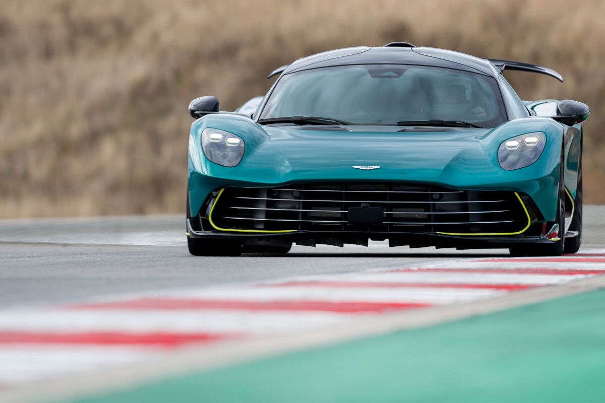 Aston Martin Valhalla фото 214184