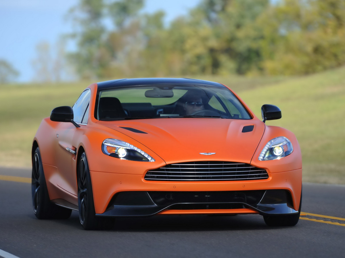 Aston Martin Vanquish фото 101599