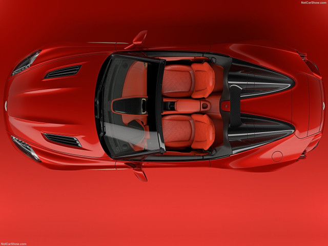 Aston Martin Vanquish фото
