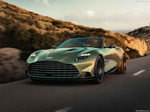 Aston Martin Vanquish фото