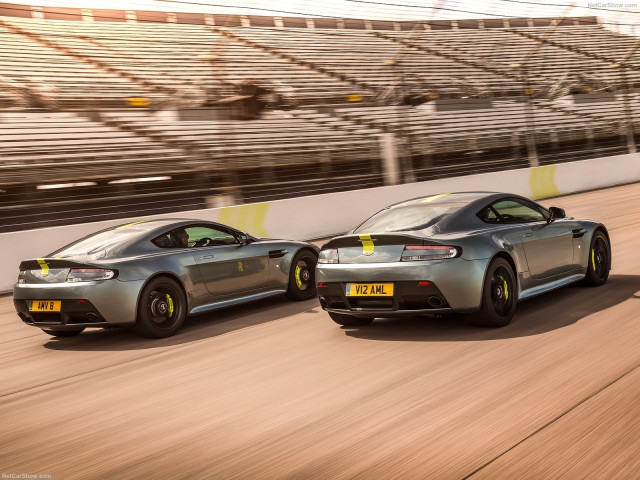 Aston Martin Vantage AMR фото