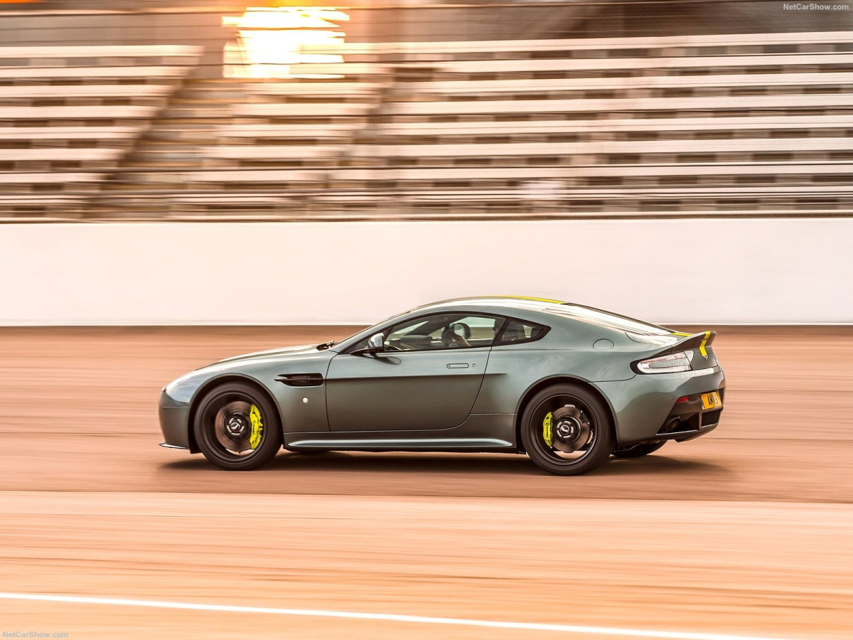 Aston Martin Vantage AMR фото 192436