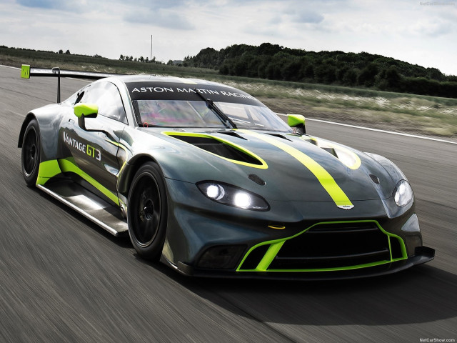 Aston Martin Vantage GT3 фото