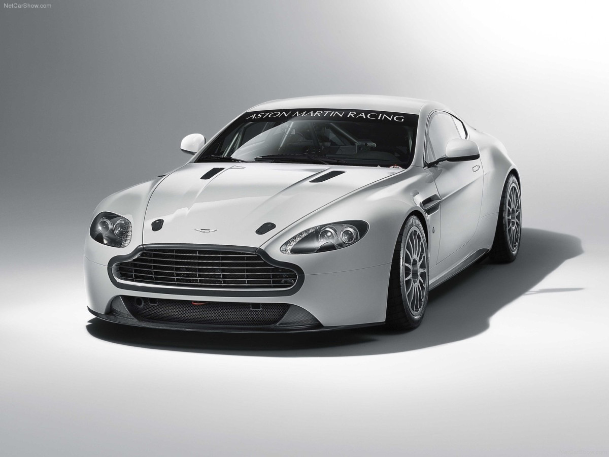 Aston Martin Vantage GT4 фото 80146