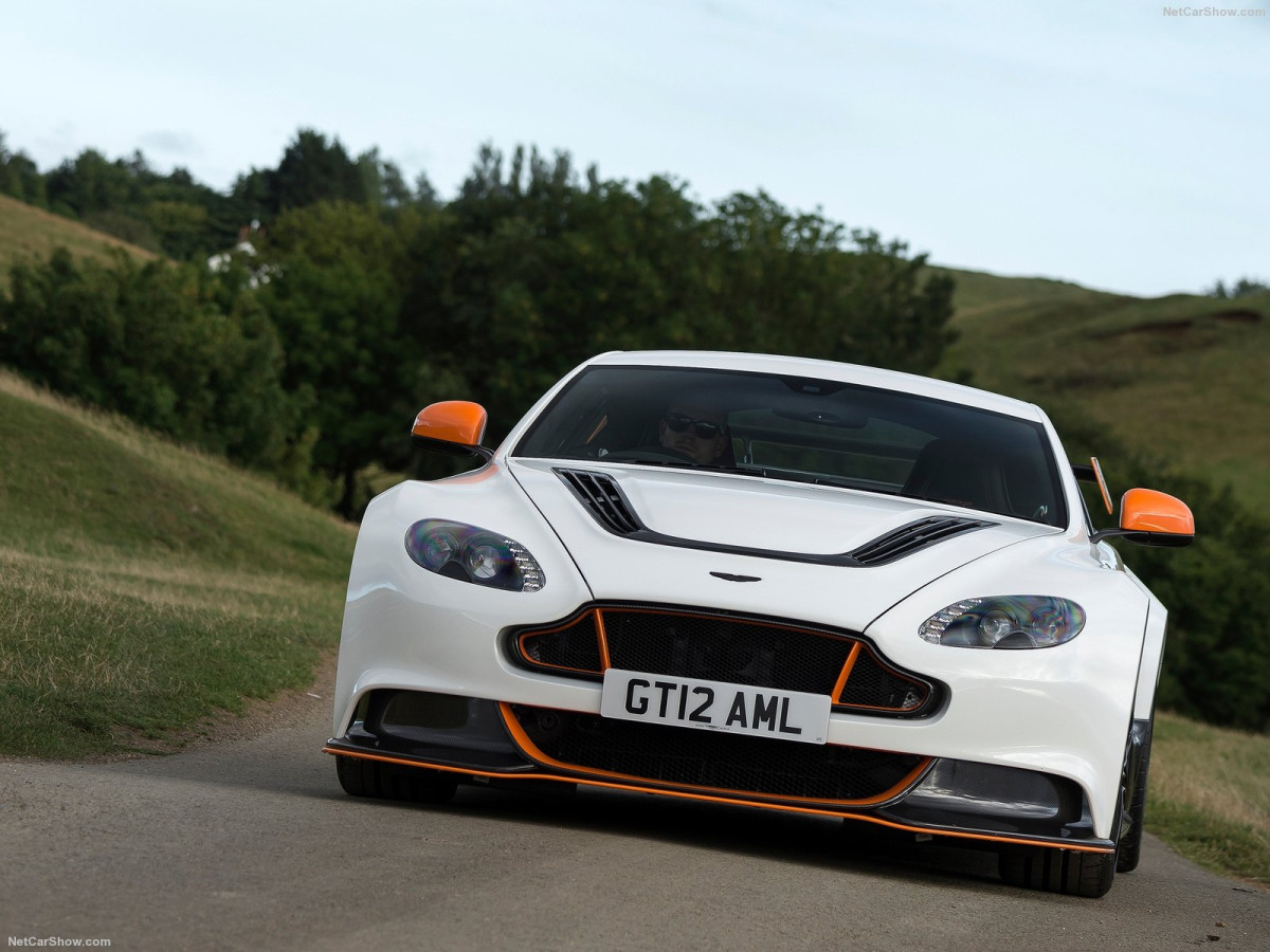 Aston Martin Vantage фото 156432