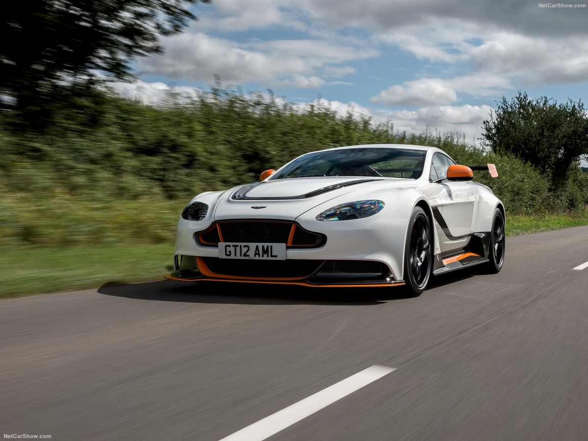 Aston Martin Vantage фото 156446