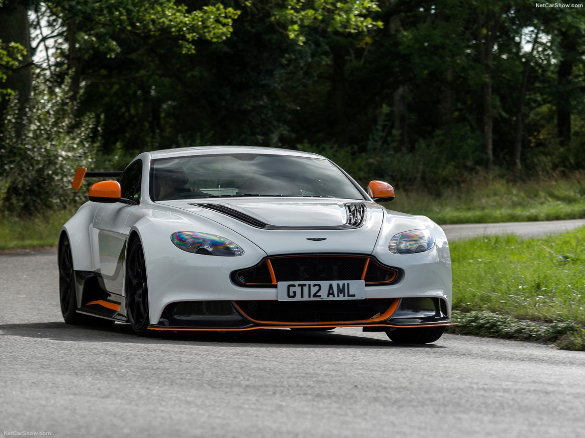 Aston Martin Vantage фото 156450