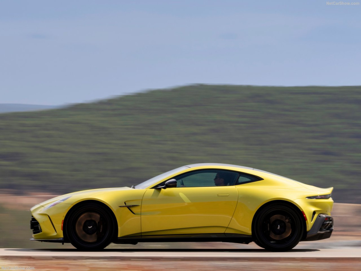 Aston Martin Vantage фото 212718