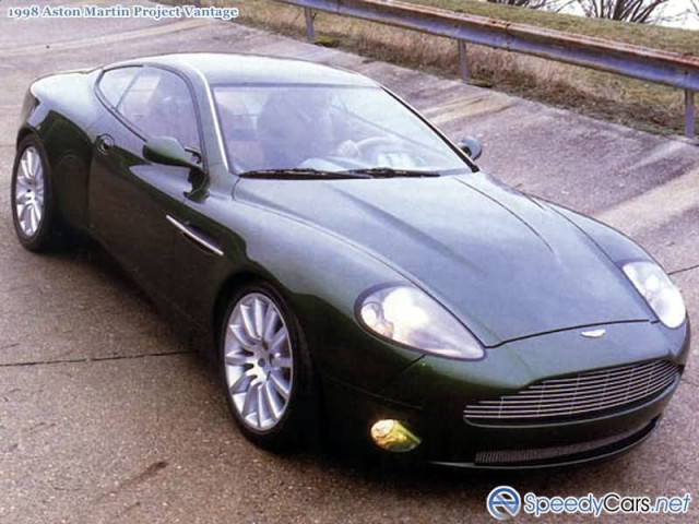 Aston Martin Vantage фото