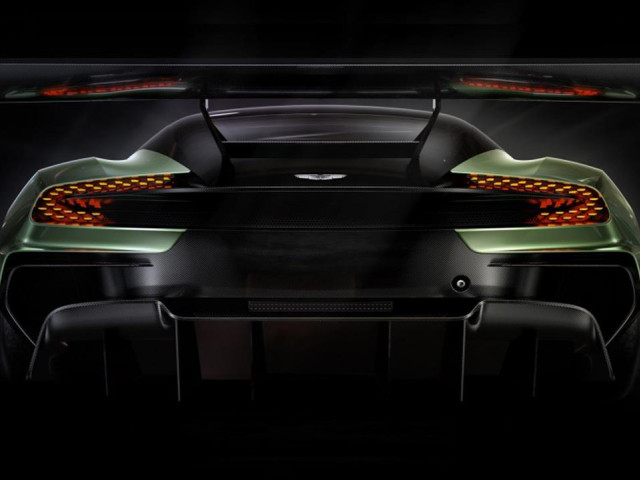 Aston Martin Vulcan фото