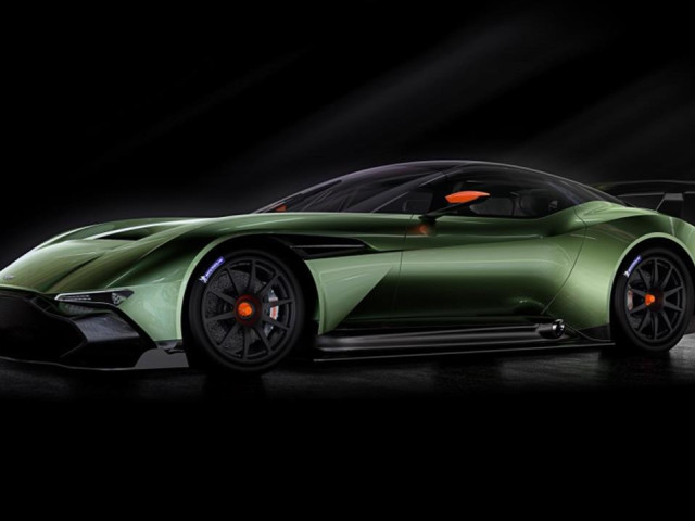 Aston Martin Vulcan фото