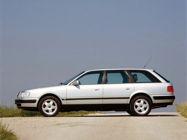 Audi 100 Avant фото