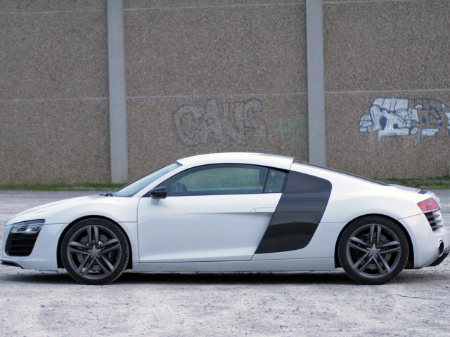 Audi R8 V8 фото