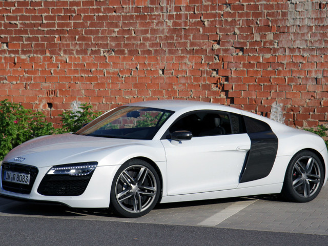 Audi R8 V8 фото