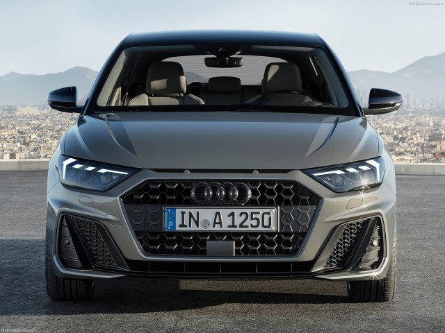 Audi A1 Sportback фото