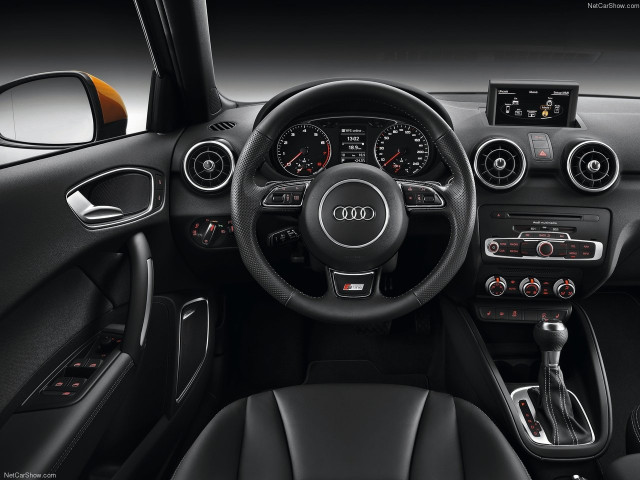 Audi A1 Sportback фото